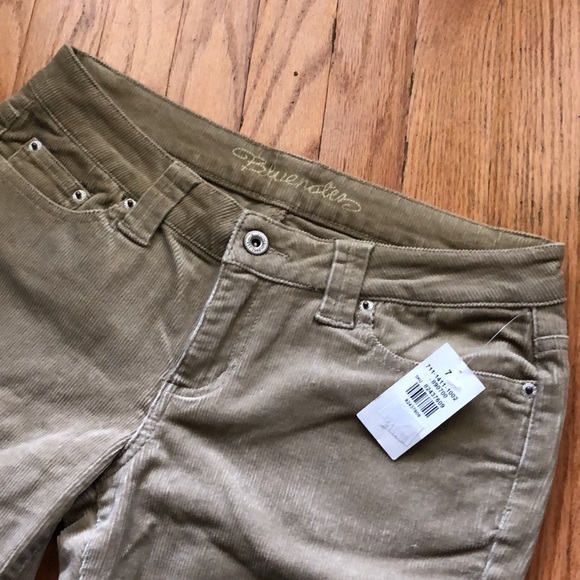 Flared cords - Picture 2 of 10